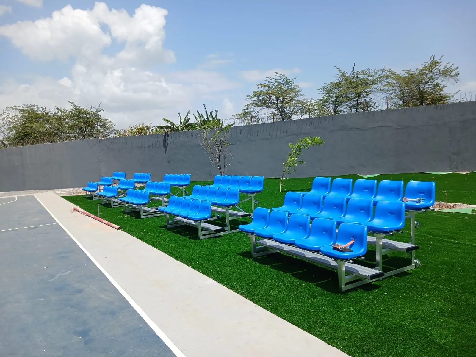 Consorcio Industrial de las Americas (Coinla) – Bleachers con sillas_4